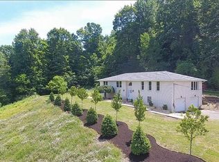 1649 Old State Rd, Gibsonia, PA 15044