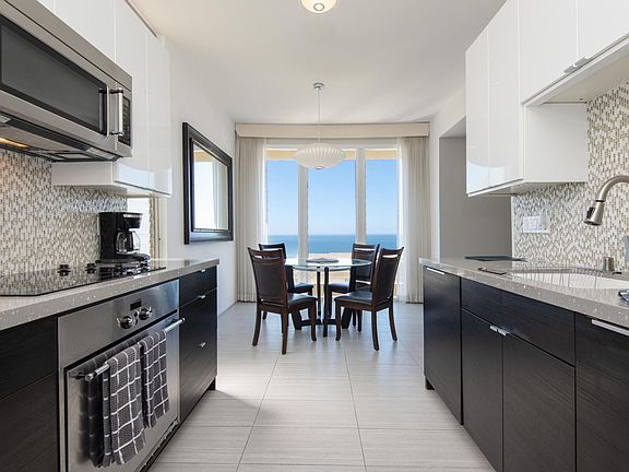 3rd image of 18065 Coastline Dr APT 2