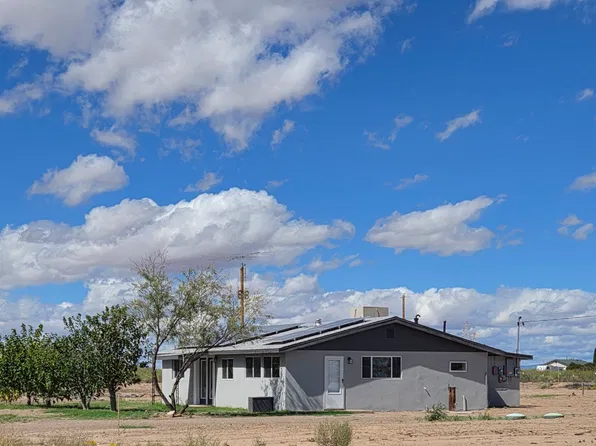 5459 Lagremas Rd SW, Deming, NM 88030