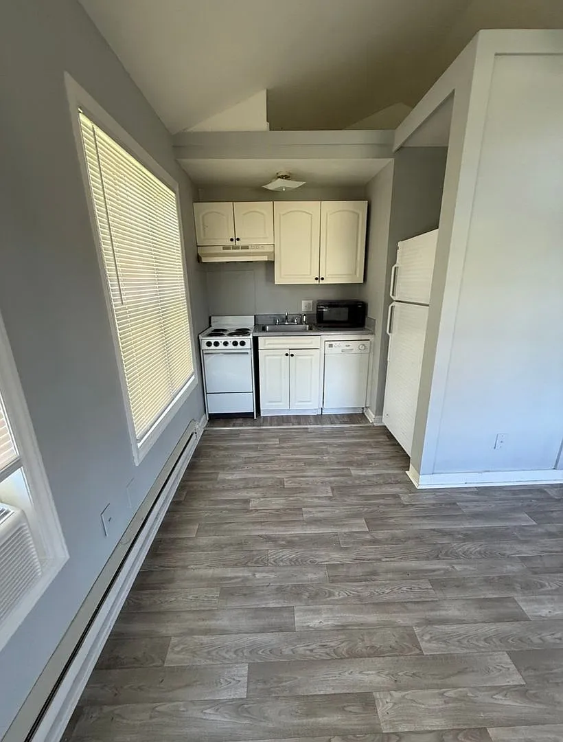 Tiny Home For Rent Near Downtown — Photo 4