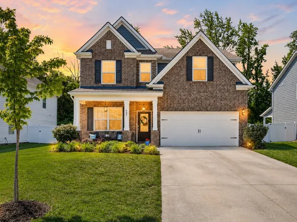 607 Ballard Dr, White House, TN 37188