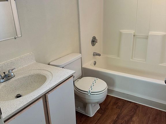 2nd image of 3555 E Glenn St