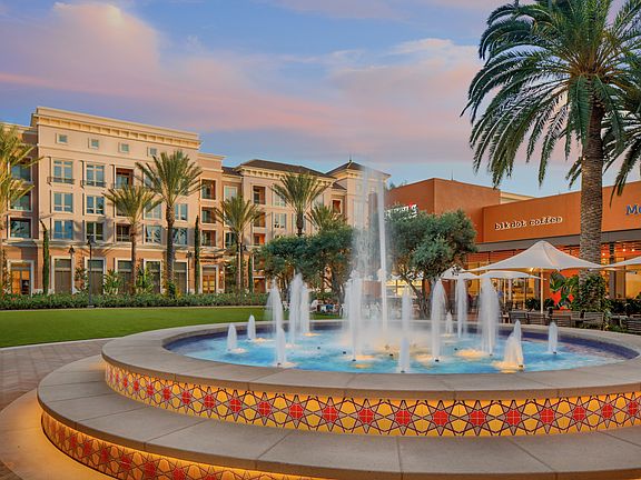3rd image of 3000 Marketplace #140948