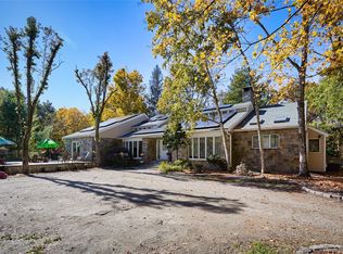 356 Rossway Rd, Pleasant Valley, NY 12569