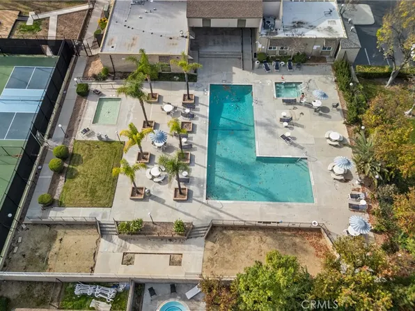 25736 Player Dr Unit R4, Santa Clarita, CA 91355