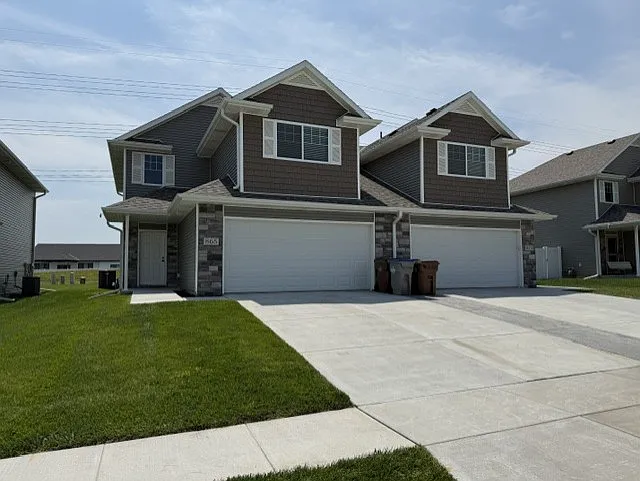 865 Desert Vista Dr — Photo 2