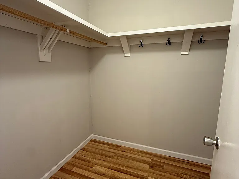 1000 Sandlin Pl — Photo 2