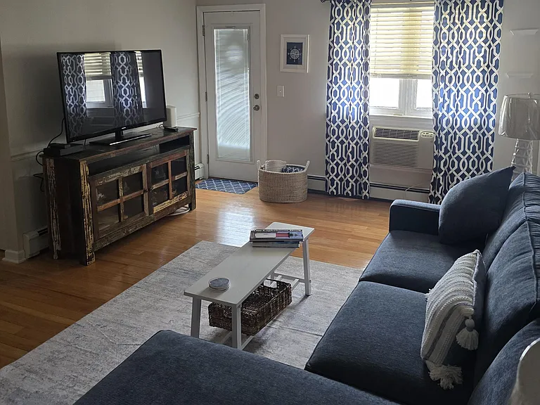 109 Wharfside Dr — Photo 4