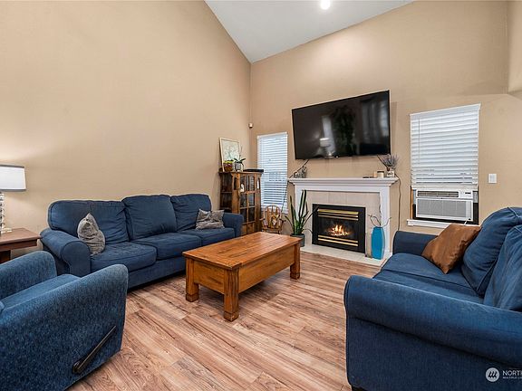 3rd image of 2840 Noble Street SW