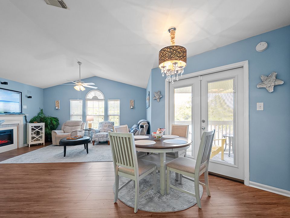 Open area of Living Rm, Dining Area, & Kitchen