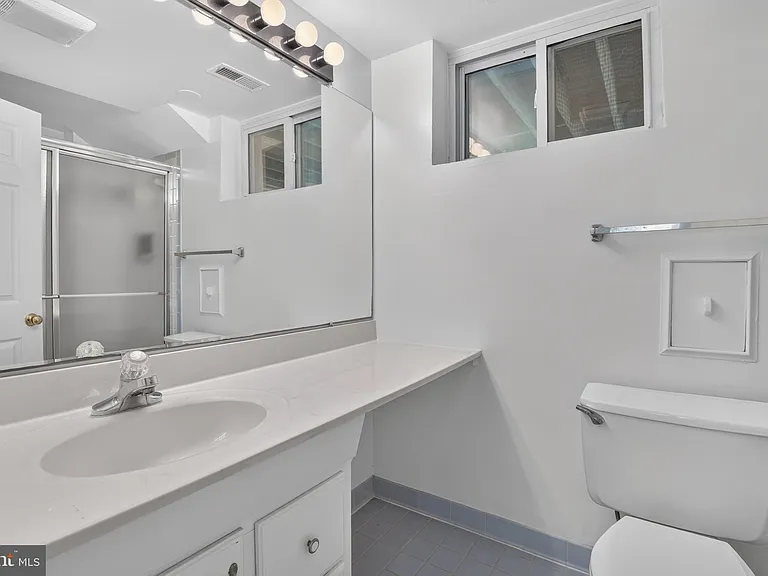 7823 Marion Ln — Photo 28