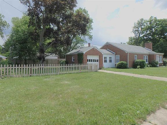 3rd image of 340 N Coquillard Dr