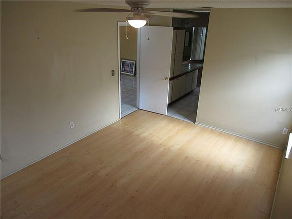 5th image of 151 Seabreeze Cir