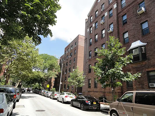 Rented by Charles Cortese Real Estate | media 29