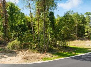4710 Pinecrest Dr, Uniontown, OH 44685