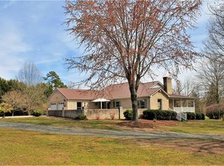 1018 Muddy Creek Rd, Clemmons, NC 27012