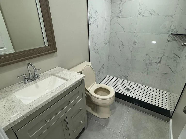 21628 Tulane Ave — Photo 2