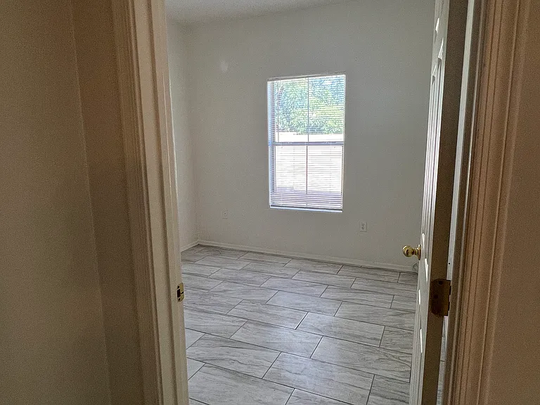 2008 W Dozemary Ct — Photo 19