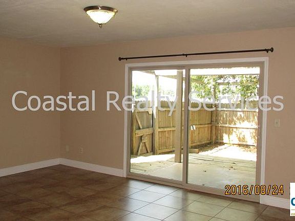 2nd image of 30 Baywood Ct