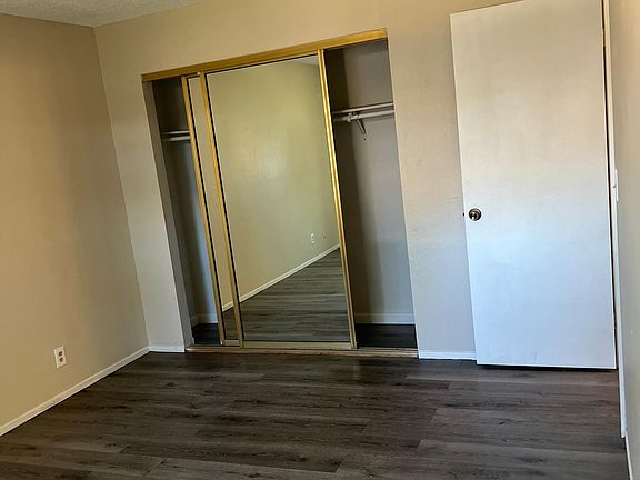 4th image of 5560 Sampson Blvd