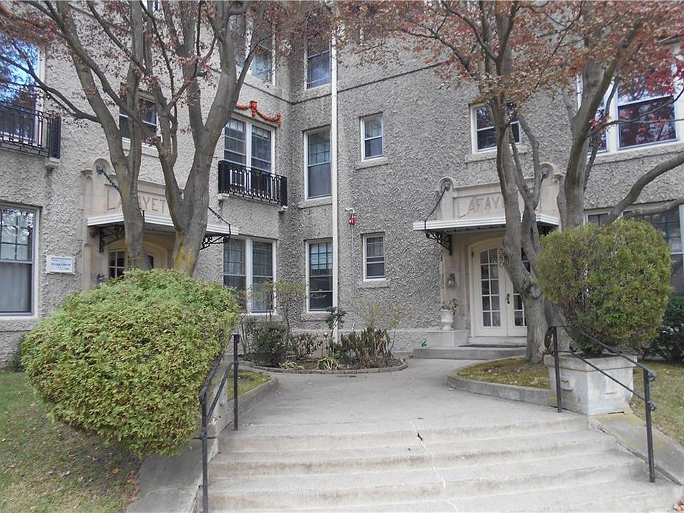 1st image of 380 Lloyd Ave Unit 4