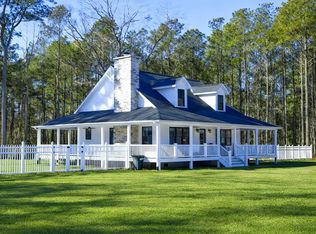 33228 Holly Ln, Wallops Island, VA 23337