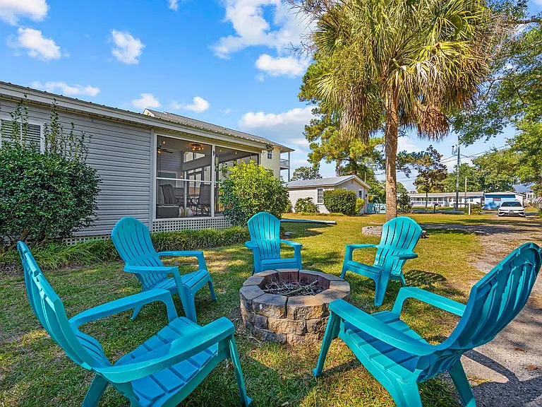 347 Seabreeze Dr #ID1309840P — Photo 42
