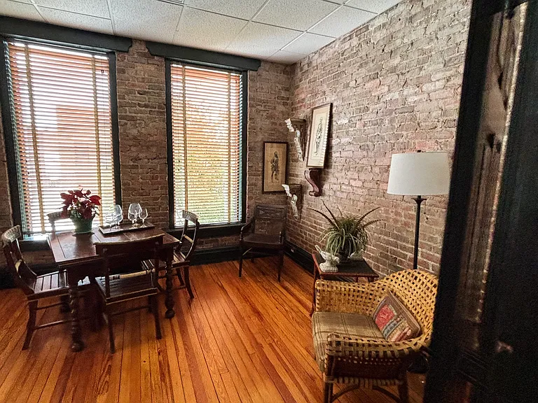 214 E Broad St #B — Photo 35