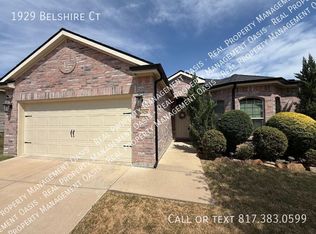 1929 Belshire Ct, Fort Worth, TX 76140