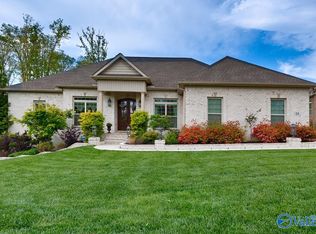 24 Emerald Point SE, Huntsville, AL 35803
