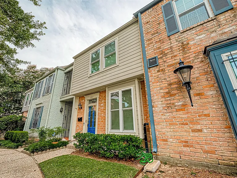 7497 Brompton St #7497 — Photo 3