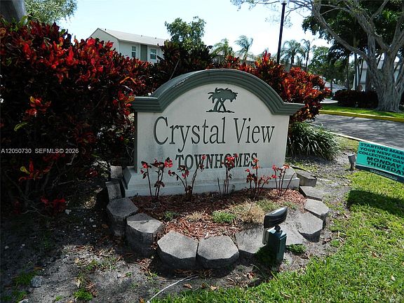 3rd image of 899 Crystal Lake Dr #899
