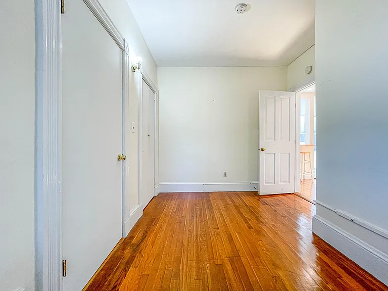 329 Preble St #2 — Photo 19