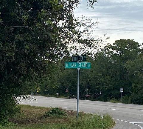 3rd image of 4 W Oak Island Dr #3
