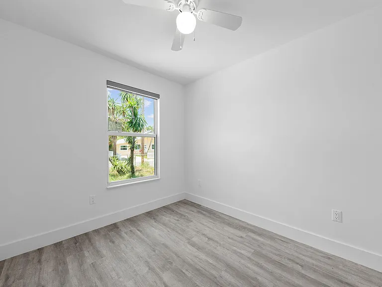 720 McIntosh St — Photo 23