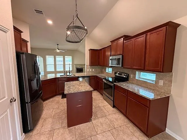 1105 Arvada Dr — Photo 3