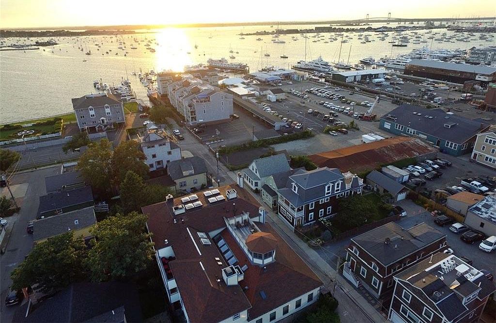 16 Coddington Wharf APT 4, Newport, RI 02840 Zillow