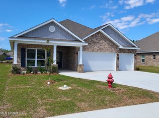 1201 Carraway Cv, Ocean Springs, MS 39564