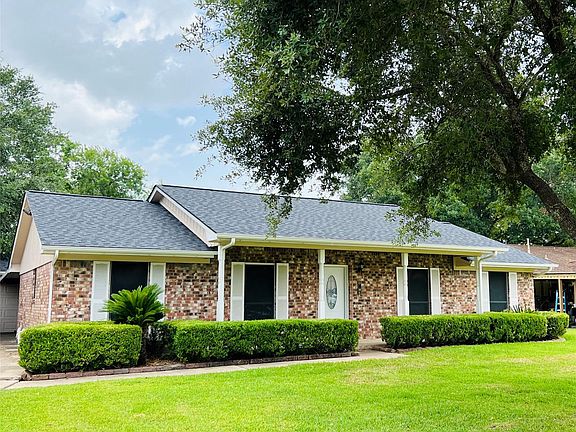 3rd image of 5415 Tanglebriar Dr