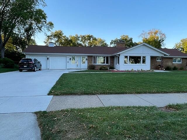 1st image of 1810 Menominee DRIVE