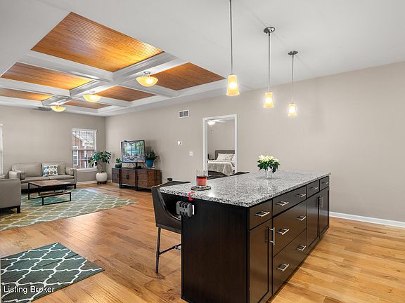 5th image of 505 Eagle Pointe Dr