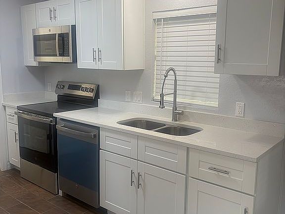 5th image of 3817 Murphy Rd