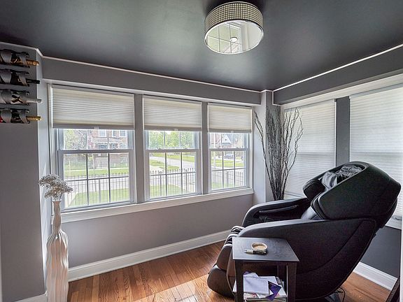 3rd image of 200 N Mayfield Ave