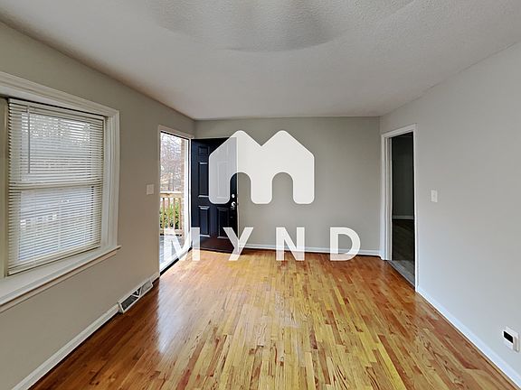 3rd image of 528 Mark Ave