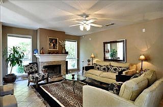 3rd image of 3221 Heatherbrook Dr