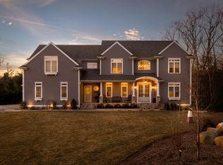 43 Canoe Club Ln, Pembroke, MA 02359