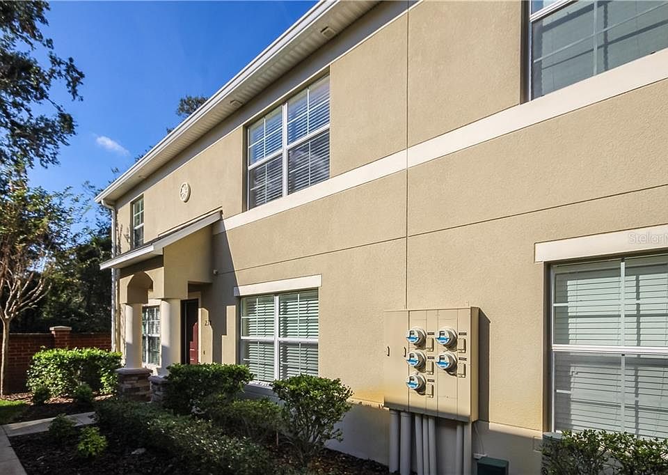 1st image of 238 Carina Cir