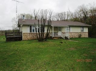 2460 Squawfield Rd, Hillsdale, MI 49242