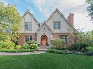 845 Walden Ln, Lake Forest, IL 60045