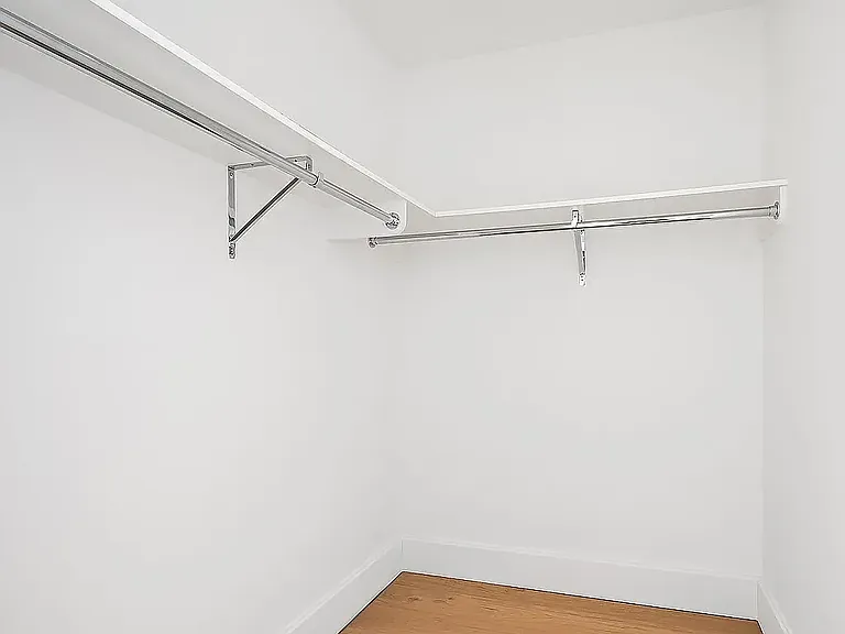 22-18 Jackson Ave #1010 — Photo 15